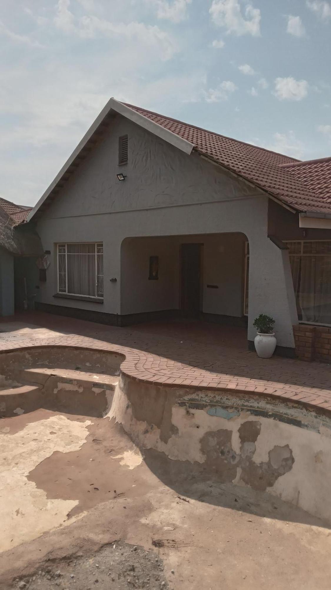 Acacia Guesthouse Kempton Park Exterior photo